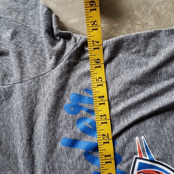 NBA Womens OKC Oklahome City Thunder T-Shirt V-Neck Short Sleeve Heather Gray M - Picture 6 of 7